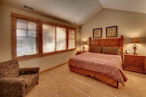 טראקי Tahoe Mountain Resorts Lodging Old Greenwood מראה חיצוני תמונה